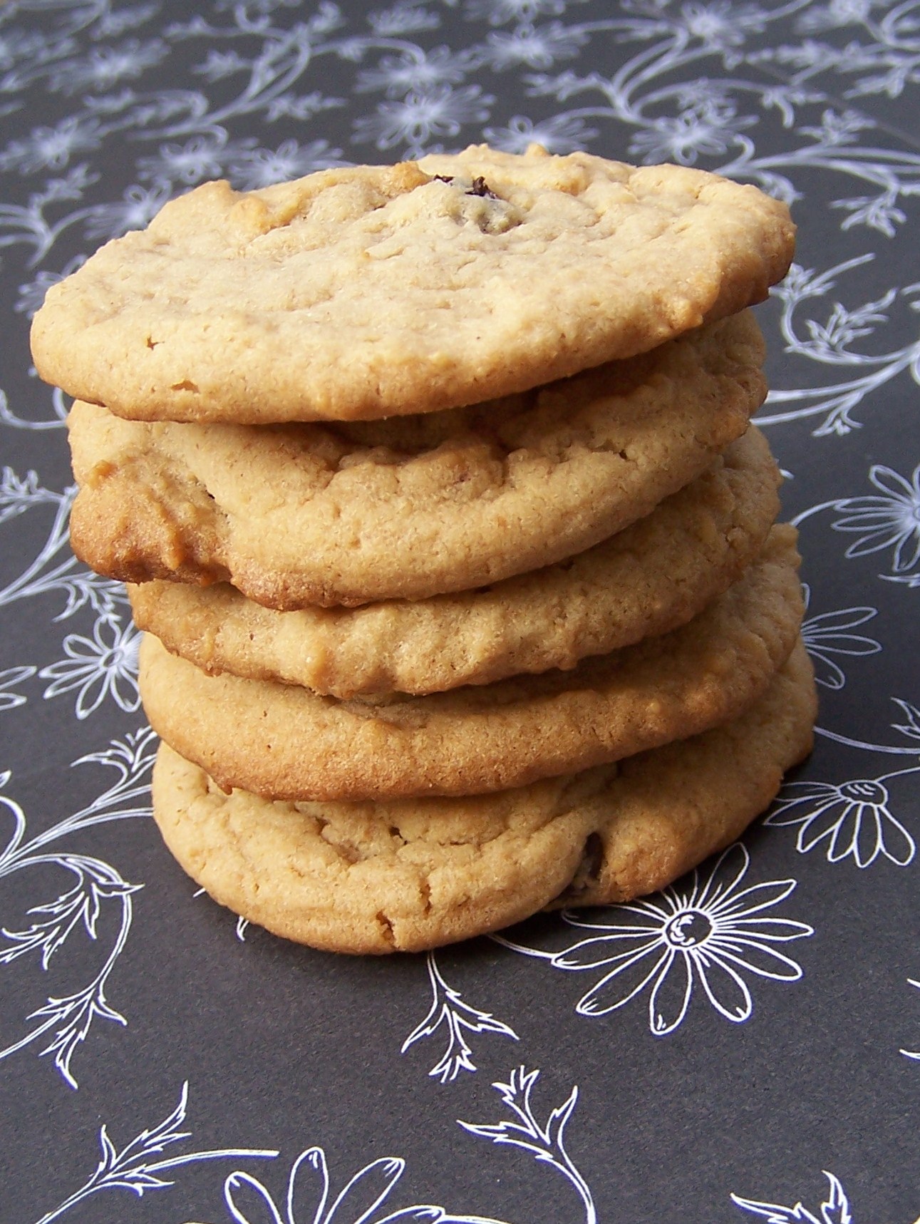 Chewy Peanut Butter Chocolate Chip Cookies