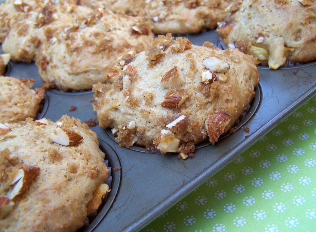 Peach Crumble Muffins