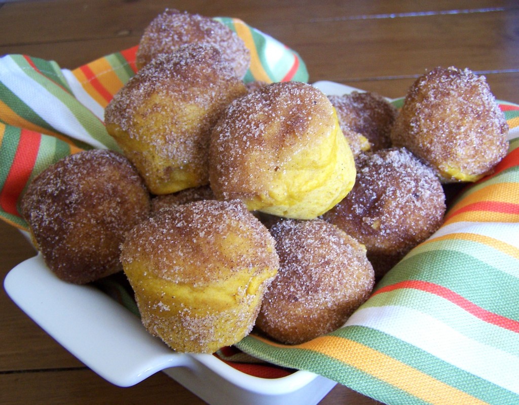 Mini Pumpkin Donut Muffins