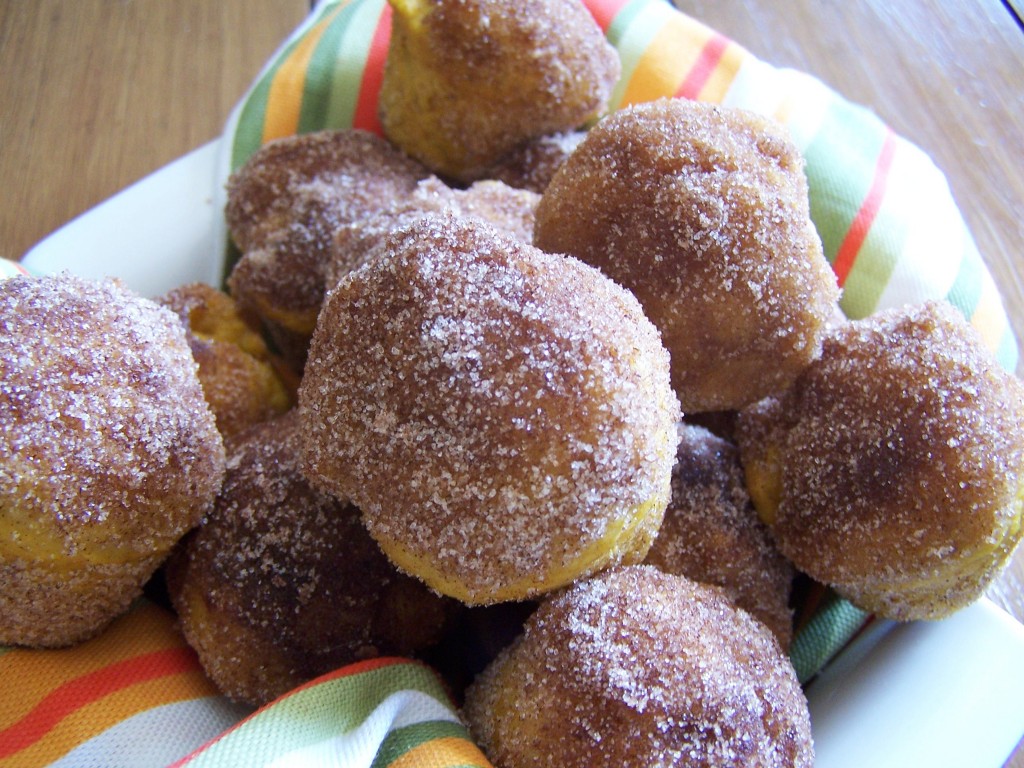 Mini Pumpkin Donut Muffins