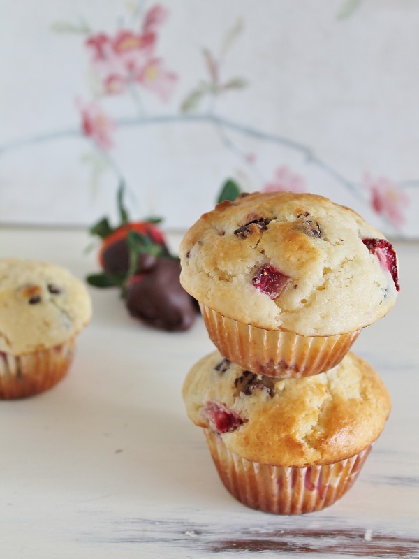 Chocolate-Strawberry-Muffins