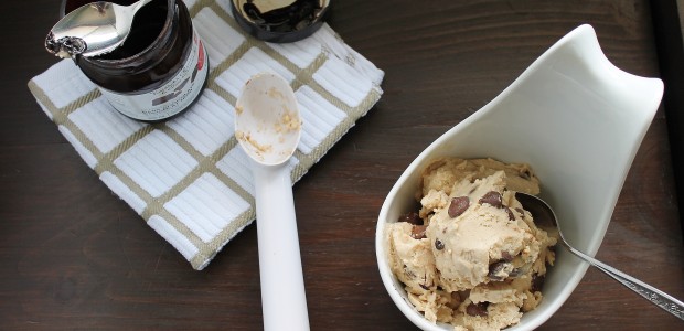 #htmlcaption_6235 Saturday Sweets: Cookie Dough Frozen Yogurt