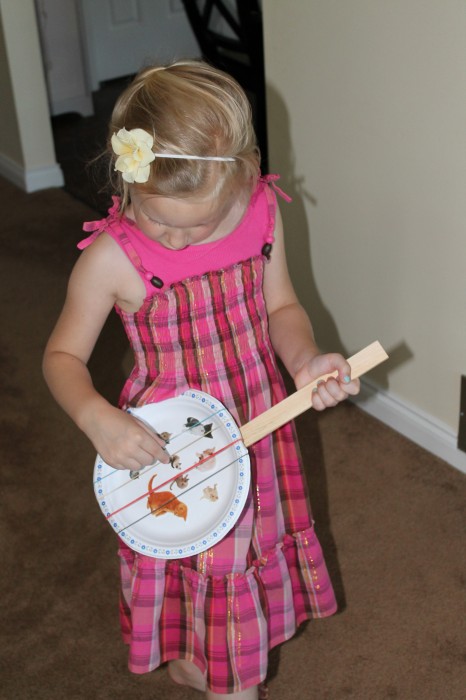 Easy paper plate guitars