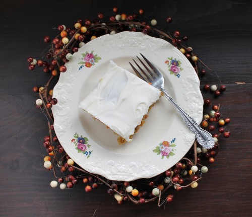 Pumpkin Carrot Cake with Cream Cheese Icing - perfect healthy snacking cake! | www.hiddenponies.com