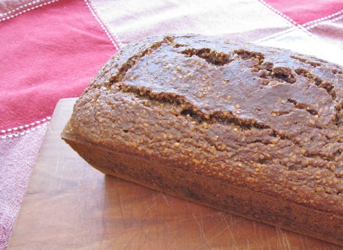Pumpernickel Bread - high fibre, low fat | www.hiddenponies.com