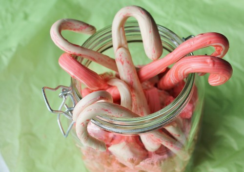 Homemade Candy Canes | www.hiddenponies.com