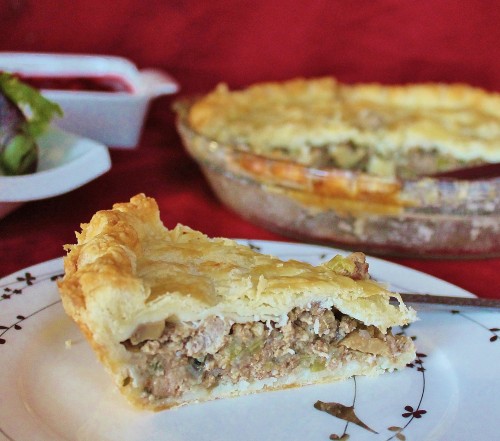 Tourtiere: traditional French Canadian meat pie that we've adopted as our own :) | www.hiddenponies.com