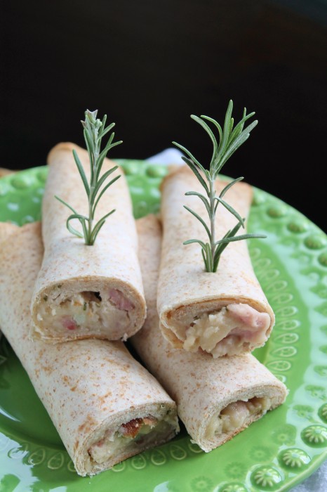 Baked Ham & White Bean Taquitos - a healthy (and quick) dinner option! {www.hiddenponies.com}