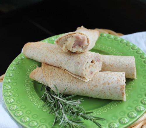 Baked Ham & White Bean Taquitos - a healthy (and quick) dinner option! {www.hiddenponies.com}