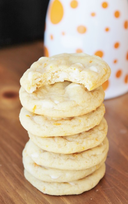 Orange Creamsicle Cookies - delicious soft-batch cookies that taste like an orange creamsicle!