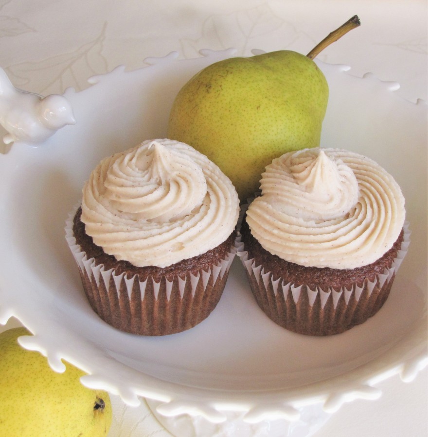 Ginger Pear Cupcakes with Cinnamon Cream Cheese Frosting....um, yes please.