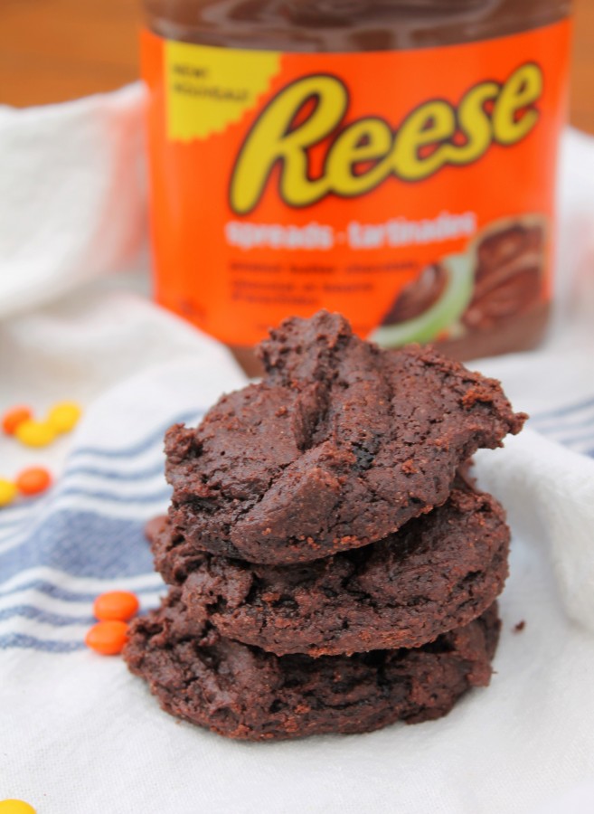 Fudgy cookies with a hint of peanut butter thanks to Reese's new peanut butter & chocolate spread.